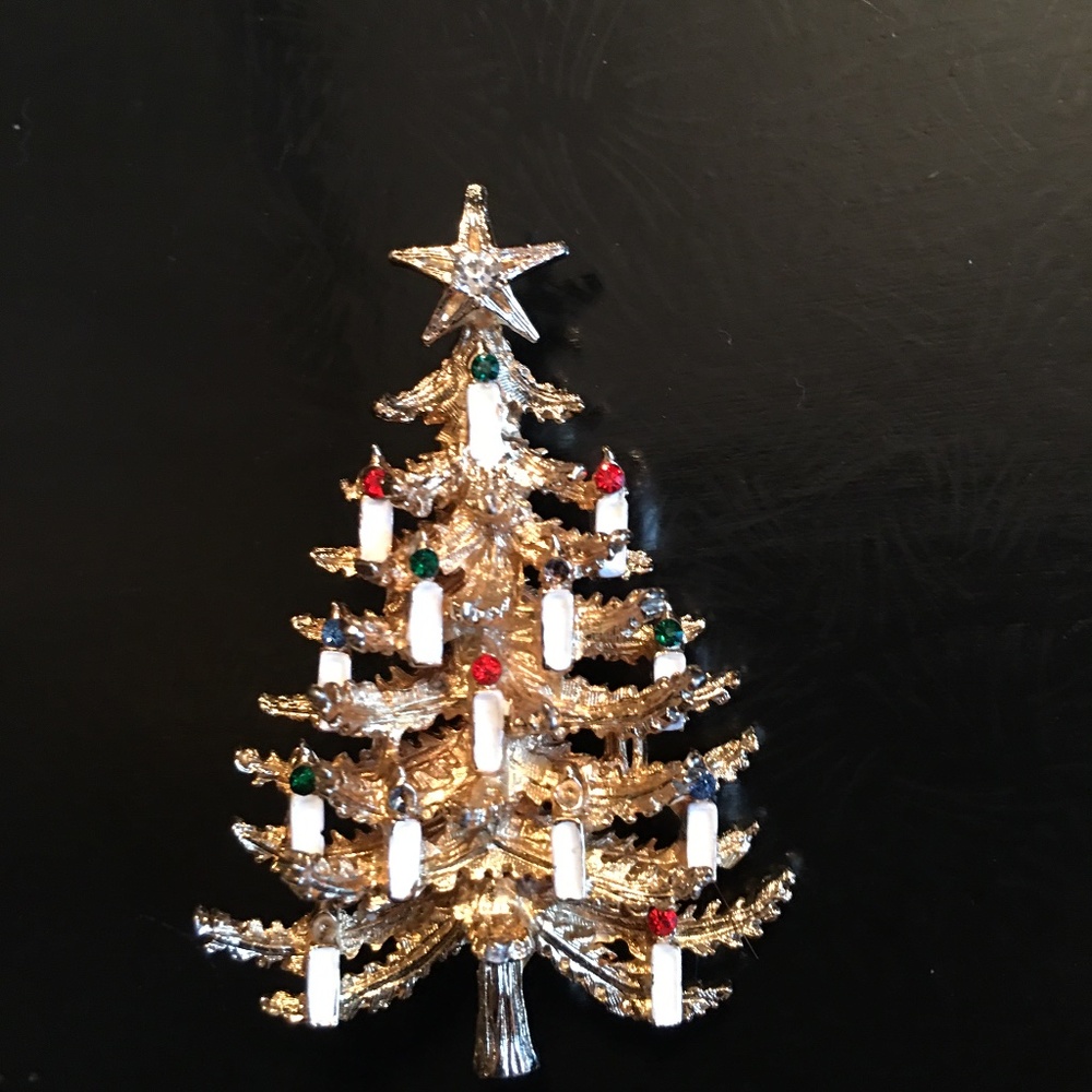 Vintage ART Christmas Tree Brooch